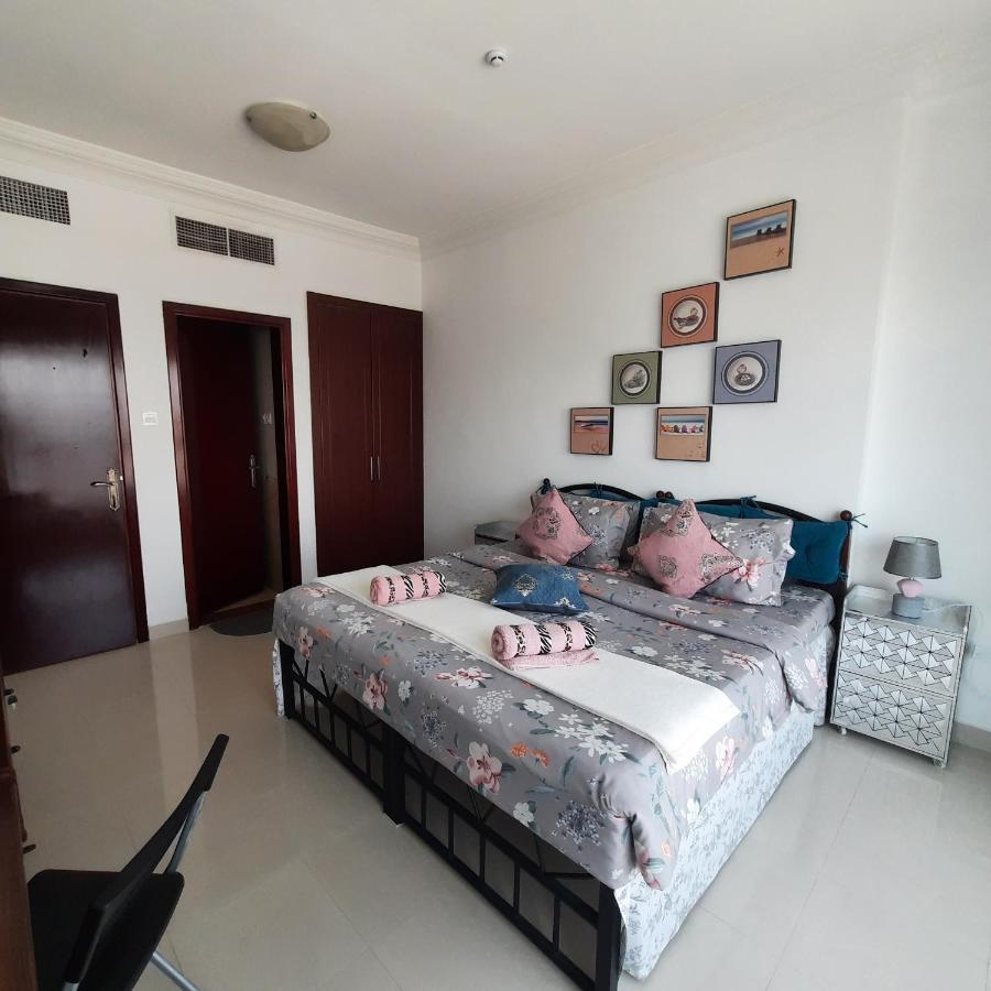 Beach Side Private Room At Sharjah-Dubai Border Ngoại thất bức ảnh