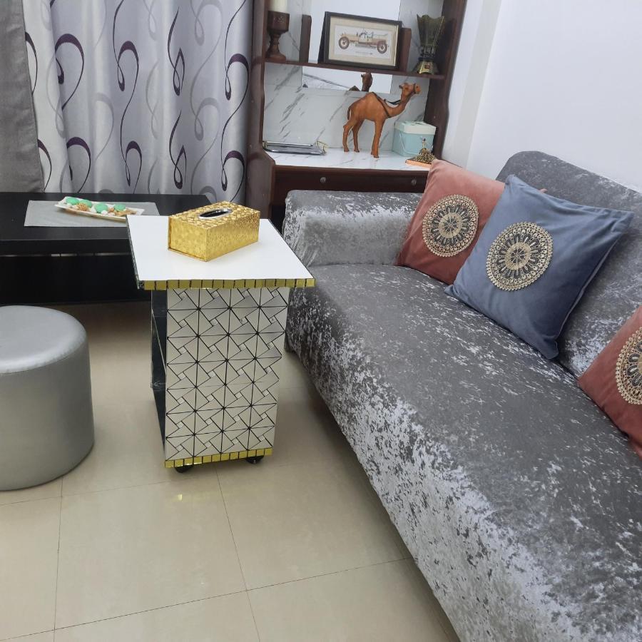 Beach Side Private Room At Sharjah-Dubai Border Ngoại thất bức ảnh